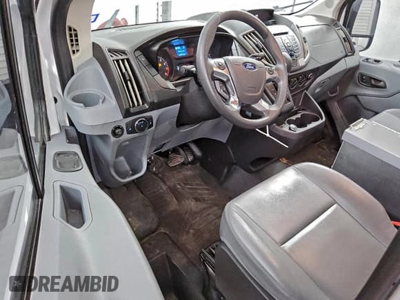 ✅ 2019 Ford Transit • VIN: 1FTYE1YM3KKB59815 • Lot: 91193345. Listed on Copart with 50,414 mi. Free auction sales archive from the USA and detailed vehicle history report at DreamBid. Image 8.