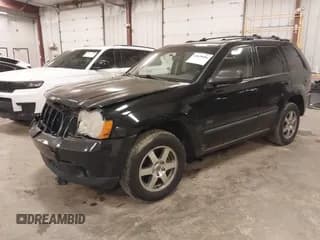 ✅ 2008 Jeep Grand Cherokee Laredo • VIN: 1J8GR48K68C178287 • Lot: 43638086. Wystawiony na IAAI z przebiegiem 383 774 mil. Bezpłatny archiwum sprzedaży aukcyjnych z USA i szczegółowy raport historii pojazdu na DreamBid. Zdjęcie 2.