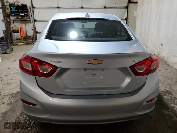 ✅ 2017 Chevrolet Cruze LT • VIN: 1G1BE5SM9H7214214 • Lot: 45241583. Listed on Copart with Not provided. Free auction sales archive from the USA and detailed vehicle history report at DreamBid. Image 6.