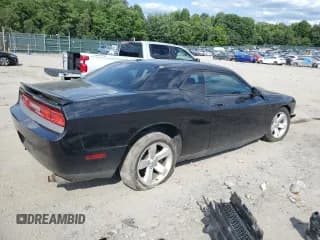✅ 2010 Dodge Challenger R/T • VIN: 2B3CJ5DT5AH264857 • Lot: 74077774. Wystawiony na Copart z przebiegiem 107 179 mil. Bezpłatny archiwum sprzedaży aukcyjnych z USA i szczegółowy raport historii pojazdu na DreamBid. Zdjęcie 3.