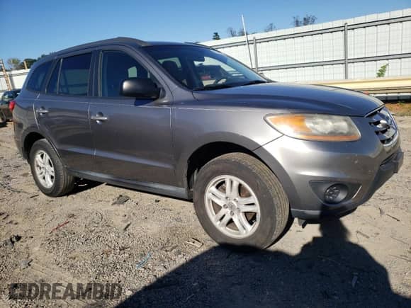 ✅ 2011 Hyundai Santa Fe GLS • VIN: 5XYZGDAB9BG026927 • Lot: 82321375. Listed on Copart with 219,074 mi. Free auction sales archive from the USA and detailed vehicle history report at DreamBid. Image 4.
