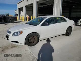 ✅ 2012 Chevrolet Malibu 1FL • VIN: 1G1ZA5EU8CF390224 • Lot: 91017565. Wystawiony na Copart z przebiegiem 104 776 mil. Bezpłatny archiwum sprzedaży aukcyjnych z USA i szczegółowy raport historii pojazdu na DreamBid. Zdjęcie 1.