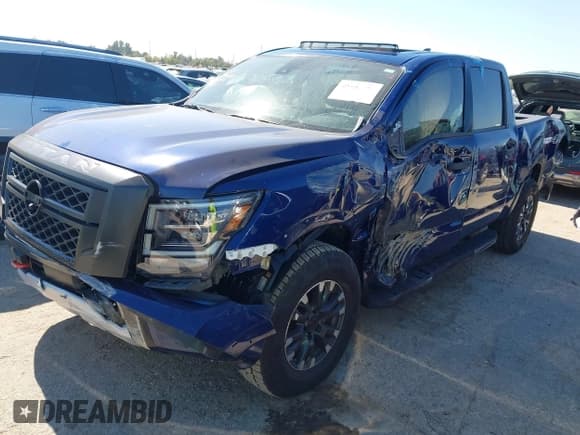 ✅ 2024 Nissan Titan Pro-4X • VIN: 1N6AA1ED8RN102730 • Lot: 43590774. Wystawiony na IAAI z przebiegiem 14 426 mil. Bezpłatny archiwum sprzedaży aukcyjnych z USA i szczegółowy raport historii pojazdu na DreamBid. Zdjęcie 2.