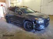 ✅ 2023 Hyundai Santa Fe XRT • VIN: 5NMS6DAJ5PH556188 • Lot: 45320994. Wystawiony na Copart z przebiegiem 18 763 mil. Bezpłatny archiwum sprzedaży aukcyjnych z USA i szczegółowy raport historii pojazdu na DreamBid. Zdjęcie 4.