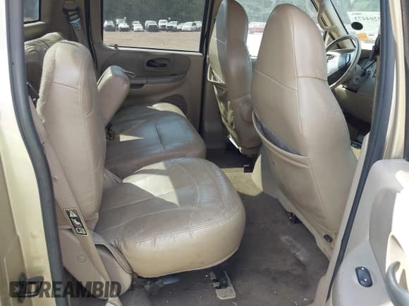 ✅ 2001 Ford F-150 XLT • VIN: 1FTRW07L51KD50381 • Лот: 43204473. Опубликован ранее на IAAI с пробегом Не указан. Бесплатный доступ к архиву аукционных продаж из США и подробный отчёт об истории автомобиля на DreamBid. Изображение 8.