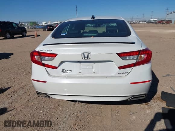 ✅ 2022 Honda Accord Sport • VIN: 1HGCV1F32NA037754 • Лот: 43711657. Опубликован ранее на IAAI с пробегом 14 697 миль. Бесплатный доступ к архиву аукционных продаж из США и подробный отчёт об истории автомобиля на DreamBid. Изображение 16.