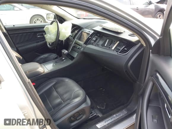 ✅ 2012 Ford Taurus Limited • VIN: 1FAHP2JW5CG114087 • Lot: 42485800. Wystawiony na IAAI z przebiegiem 177 813 mil. Bezpłatny archiwum sprzedaży aukcyjnych z USA i szczegółowy raport historii pojazdu na DreamBid. Zdjęcie 5.