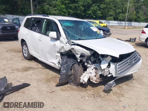 ✅ 2009 Toyota Highlander • VIN: JTEDA41A792001415 • Lot: 42653268. Wystawiony na IAAI z przebiegiem 232 340 mil. Bezpłatny archiwum sprzedaży aukcyjnych z USA i szczegółowy raport historii pojazdu na DreamBid. Zdjęcie 1.