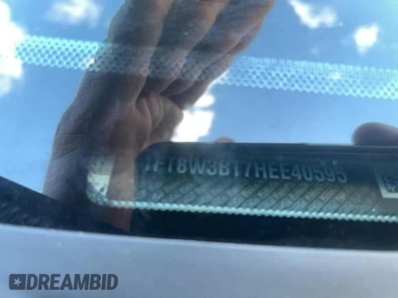 ✅ 2017 Ford F-350 XL • VIN: 1FT8W3BT7HEE40595 • Лот: 92477945. Опубликован ранее на Copart с пробегом 9 000 миль. Бесплатный доступ к архиву аукционных продаж из США и подробный отчёт об истории автомобиля на DreamBid. Изображение 11.