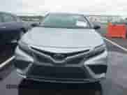 2022 Toyota Camry SE z VIN 4T1T11AK1NU064964, wystawiony jako IAAI lot #42921035 z przebiegiem 107 000 mil mil oraz . Historia ofert i sprzedaży dostępna na DreamBid. Obrazek 13.