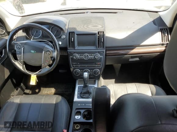 ✅ 2014 Land Rover LR2 • VIN: SALFR2BG2EH390316 • Lot: 68452684. Wystawiony na Copart z przebiegiem 145 607 mil. Bezpłatny archiwum sprzedaży aukcyjnych z USA i szczegółowy raport historii pojazdu na DreamBid. Zdjęcie 8.