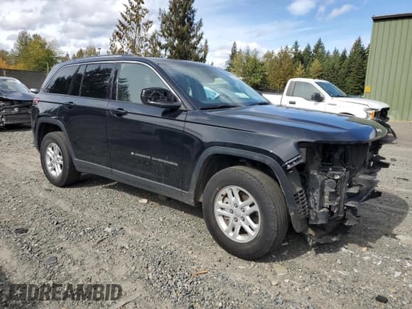 ✅ 2024 Jeep Grand Cherokee Laredo • VIN: 1C4RJHAG3RC715736 • Lot: 84730605. Listed on Copart with 55,884 mi. Free auction sales archive from the USA and detailed vehicle history report at DreamBid. Image 4.