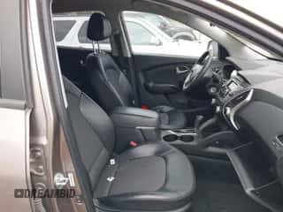 2012 Hyundai Tucson GLS с VIN KM8JU3AC1CU410768, выставлен на аукционе IAAI как лот 43529331 с пробегом 123 420 миль миль и . История ставок и продаж доступна на DreamBid. Изображение 5.