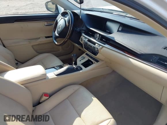 ✅ 2014 Lexus ES 330 • VIN: JTHBK1GG8E2098409 • Лот: 43003858. Опубликован ранее на IAAI с пробегом 123 662 миль. Бесплатный доступ к архиву аукционных продаж из США и подробный отчёт об истории автомобиля на DreamBid. Изображение 5.