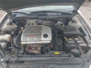 ✅ 2001 Lexus ES 300 • VIN: JT8BF28GX10320821 • Lot: 42471409. Wystawiony na IAAI z przebiegiem 214 905 mil. Bezpłatny archiwum sprzedaży aukcyjnych z USA i szczegółowy raport historii pojazdu na DreamBid. Zdjęcie 10.