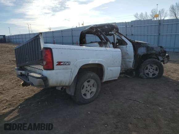 ✅ 2006 Chevrolet Silverado 1500 LT1 • VIN: 1GCEK14Z76Z135026 • Лот: 44262255. Опубликован ранее на Copart с пробегом Не указан. Бесплатный доступ к архиву аукционных продаж из США и подробный отчёт об истории автомобиля на DreamBid. Изображение 3.