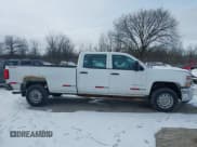 ✅ 2015 Chevrolet Silverado 2500HD Work Truck • VIN: 1GC1KUEG6FF141981 • Lot: 41480387. Listed on IAAI with 267,557 mi. Free auction sales archive from the USA and detailed vehicle history report at DreamBid. Image 13.