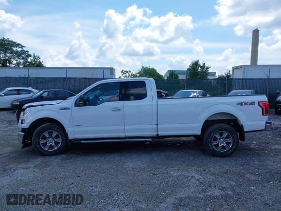 ✅ 2017 Ford F-150 XL • VIN: 1FTFX1EG4HKC01806 • Lot: 42776061. Listed on IAAI with 56,223 mi. Free auction sales archive from the USA and detailed vehicle history report at DreamBid. Image 14.