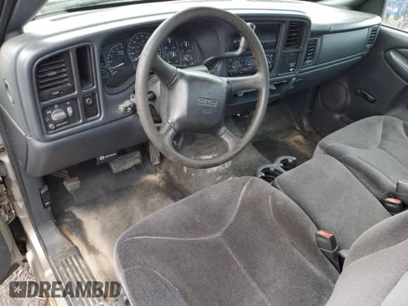 2002 GMC Sierra 1500 with VIN 1GTEC14W22Z113612, listed as a Copart auction lot 64998175 with 231,039 mi miles and Clean title. Bid and sale history available at DreamBid. Image 8.