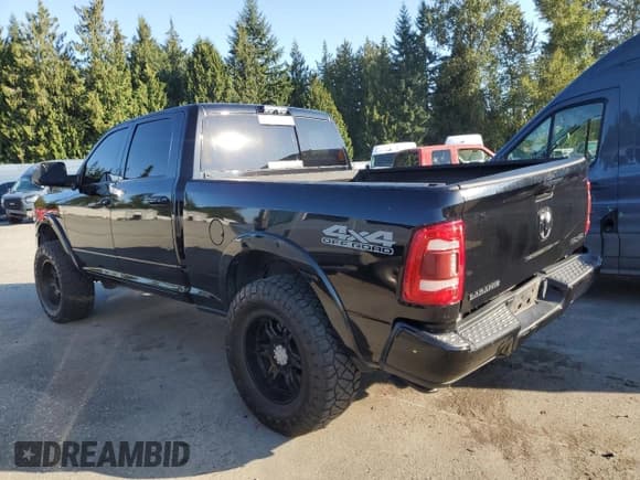✅ 2021 Ram 2500 Laramie • VIN: 3C6UR5FL8MG557382 • Lot: 80746475. Wystawiony na Copart z przebiegiem 69 960 mil. Bezpłatny archiwum sprzedaży aukcyjnych z USA i szczegółowy raport historii pojazdu na DreamBid. Zdjęcie 2.