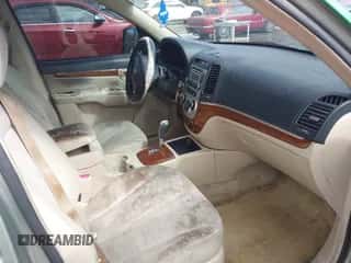 2007 Hyundai Santa Fe GLS z VIN 5NMSG13D77H052213, wystawiony jako IAAI lot #43468310 z przebiegiem 235 358 mil mil oraz . Historia ofert i sprzedaży dostępna na DreamBid. Obrazek 5.