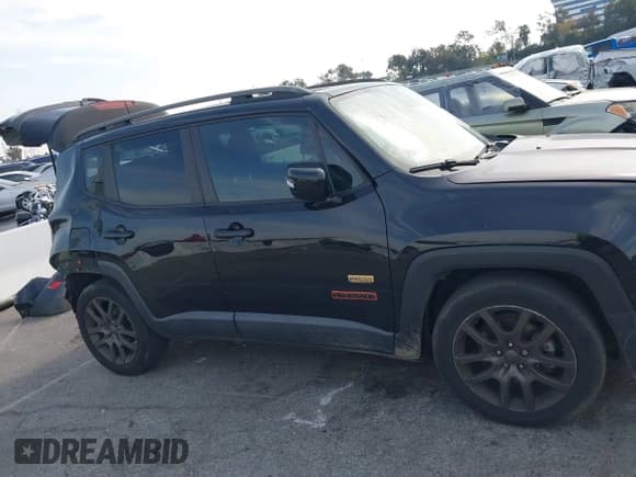 ✅ 2016 Jeep Renegade Latitude • VIN: ZACCJABT8GPD62251 • Lot: 41472431. Listed on IAAI with 117,947 mi. Free auction sales archive from the USA and detailed vehicle history report at DreamBid. Image 13.