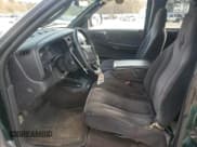 ✅ 2000 Dodge Dakota • VIN: 1B7GL22X6YS527813 • Lot: 85195894. Wystawiony na Copart z przebiegiem 274 996 mil. Bezpłatny archiwum sprzedaży aukcyjnych z USA i szczegółowy raport historii pojazdu na DreamBid. Zdjęcie 7.