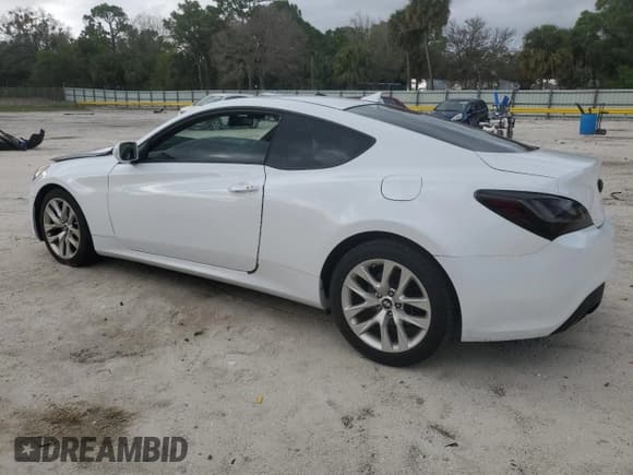 ✅ 2016 Hyundai Genesis Coupe 3.8L Base • VIN: KMHHT6KJXGU132796 • Lot: 45790205. Wystawiony na Copart z przebiegiem 93 110 mil. Bezpłatny archiwum sprzedaży aukcyjnych z USA i szczegółowy raport historii pojazdu na DreamBid. Zdjęcie 2.