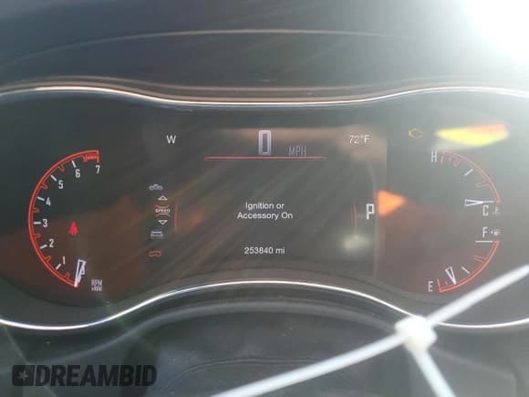 ✅ 2016 Dodge Durango SXT • VIN: 1C4RDHAG8GC502415 • Lot: 92545085. Wystawiony na Copart z przebiegiem 253 840 mil. Bezpłatny archiwum sprzedaży aukcyjnych z USA i szczegółowy raport historii pojazdu na DreamBid. Zdjęcie 9.