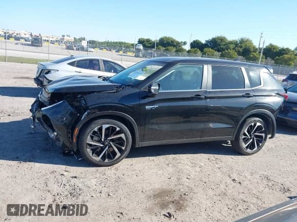 2023 Mitsubishi Outlander SE с VIN JA4T5UA94PZ036602, выставлен на аукционе IAAI как лот 41781635 с пробегом 9 277 миль миль и . История ставок и продаж доступна на DreamBid. Изображение 14.
