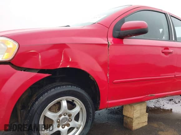 ✅ 2009 Chevrolet Aveo 1LT • VIN: KL1TD56E09B308523 • Lot: 41308831. Wystawiony na IAAI z przebiegiem 189 998 mil. Bezpłatny archiwum sprzedaży aukcyjnych z USA i szczegółowy raport historii pojazdu na DreamBid. Zdjęcie 18.