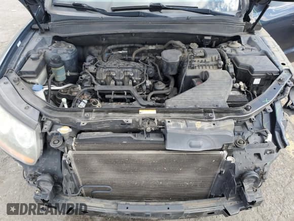 ✅ 2011 Hyundai Santa Fe SE • VIN: 5XYZHDAG8BG016673 • Lot: 76029564. Listed on Copart with 118,013 mi. Free auction sales archive from the USA and detailed vehicle history report at DreamBid. Image 12.