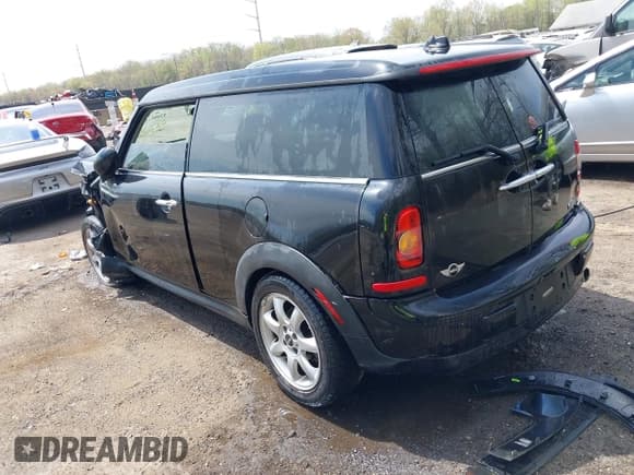 ✅ 2010 MINI Clubman • VIN: WMWML3C58ATX51703 • Lot: 42006124. Wystawiony na IAAI z przebiegiem 155 902 mil. Bezpłatny archiwum sprzedaży aukcyjnych z USA i szczegółowy raport historii pojazdu na DreamBid. Zdjęcie 3.