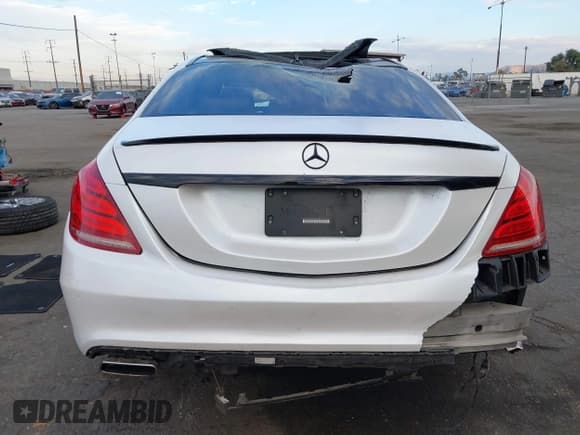 ✅ 2016 Mercedes-Benz S 550 • VIN: WDDUG8CB6GA221010 • Lot: 43657328. Listed on IAAI with Not provided. Free auction sales archive from the USA and detailed vehicle history report at DreamBid. Image 16.