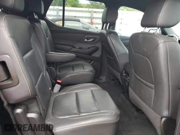 ✅ 2023 Chevrolet Traverse LT • VIN: 1GNERHKW0PJ167353 • Lot: 62160475. Wystawiony na Copart z przebiegiem 76 714 mil. Bezpłatny archiwum sprzedaży aukcyjnych z USA i szczegółowy raport historii pojazdu na DreamBid. Zdjęcie 11.