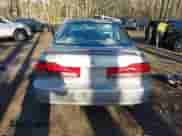 2001 Honda Accord EX с VIN 1HGCG566X1A148428, выставлен на аукционе IAAI как лот 41869572 с пробегом 221 113 миль миль и . История ставок и продаж доступна на DreamBid. Изображение 16.