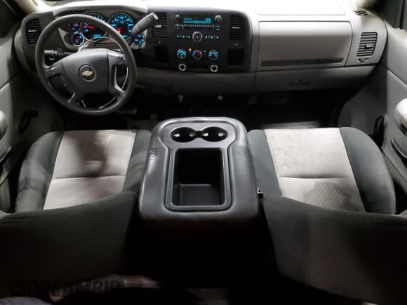 ✅ 2008 Chevrolet Silverado 2500HD Work Truck • VIN: 1GCHK29K48E171149 • Лот: 93375895. Опубликован ранее на Copart с пробегом 168 640 миль. Бесплатный доступ к архиву аукционных продаж из США и подробный отчёт об истории автомобиля на DreamBid. Изображение 8.