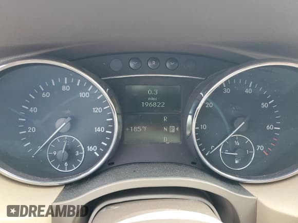 ✅ 2006 Mercedes-Benz R 3.5L • VIN: 4JGCB65E16A035417 • Лот: 92732015. Опубликован ранее на Copart с пробегом 196 822 миль. Бесплатный доступ к архиву аукционных продаж из США и подробный отчёт об истории автомобиля на DreamBid. Изображение 9.