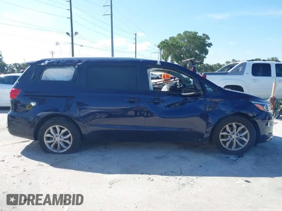 ✅ 2019 Kia Sedona LX • VIN: KNDMB5C11K6524044 • Lot: 42542698. Listed on IAAI with 104,535 mi. Free auction sales archive from the USA and detailed vehicle history report at DreamBid. Image 13.