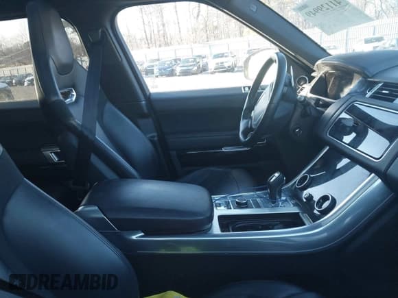 ✅ 2020 Land Rover Range Rover Sport SVR • VIN: SALWZ2RE1LA715693 • Lot: 41129949. Listed on IAAI with 36,910 mi. Free auction sales archive from the USA and detailed vehicle history report at DreamBid. Image 5.