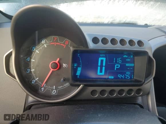 2015 Chevrolet Sonic LT с VIN 1G1JC6SHXF4172709, выставлен на аукционе Copart как лот 90819275 с пробегом 94 751 миль миль и Чистый • Clean title. История ставок и продаж доступна на DreamBid. Изображение 9.