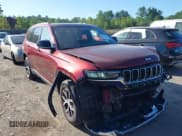 ✅ 2023 Jeep Grand Cherokee Limited • VIN: 1C4RJKBG6P8852746 • Lot: 42572515. Listed on IAAI with 52,503 mi. Free auction sales archive from the USA and detailed vehicle history report at DreamBid. Image 1.