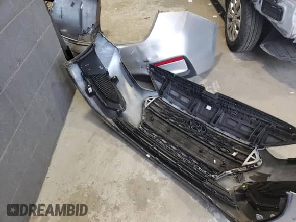 2020 Hyundai Accent SE z VIN 3KPC24A6XLE095390, wystawiony jako Copart lot #72618833 z przebiegiem 48 106 mil mil oraz . Historia ofert i sprzedaży dostępna na DreamBid. Obrazek 12.