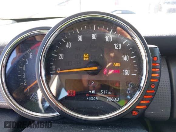 2014 MINI Hardtop with VIN WMWXM5C53ET934034, listed as a IAAI auction lot 42375051 with 73,046 mi miles and . Bid and sale history available at DreamBid. Image 7.