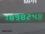 ✅ 2001 Ford F-150 XL • VIN: 1FTRX17W21NB19028 • Lot: 42354428. Listed on IAAI with 189,824 mi. Free auction sales archive from the USA and detailed vehicle history report at DreamBid. Image 16.