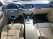 ✅ 2010 Hyundai Genesis • VIN: KMHGC4DE2AU085951 • Lot: 86224805. Wystawiony na Copart z przebiegiem 167 520 mil. Bezpłatny archiwum sprzedaży aukcyjnych z USA i szczegółowy raport historii pojazdu na DreamBid. Zdjęcie 8.