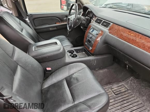 ✅ 2008 Chevrolet Silverado 1500 LTZ • VIN: 2GCEK13Y481262367 • Lot: 91701325. Listed on Copart with 262,300 mi. Free auction sales archive from the USA and detailed vehicle history report at DreamBid. Image 7.