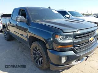 ✅ 2017 Chevrolet Silverado 1500 LT • VIN: 1GCVKREC0HZ336147 • Лот: 43461321. Опубликован ранее на IAAI с пробегом 132 619 миль. Бесплатный доступ к архиву аукционных продаж из США и подробный отчёт об истории автомобиля на DreamBid. Изображение 1.