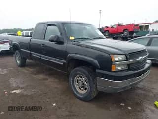 2004 Chevrolet Silverado 2500HD LS with VIN 1GCHK29U34E230218, listed as a IAAI auction lot 42381157 with 124,136 mi miles and . Bid and sale history available at DreamBid. Image 1.