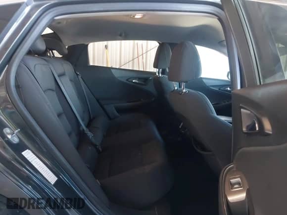 2017 Chevrolet Malibu LT z VIN 1G1ZE5ST9HF188175, wystawiony jako IAAI lot #43536654 z przebiegiem 105 101 mil mil oraz . Historia ofert i sprzedaży dostępna na DreamBid. Obrazek 8.